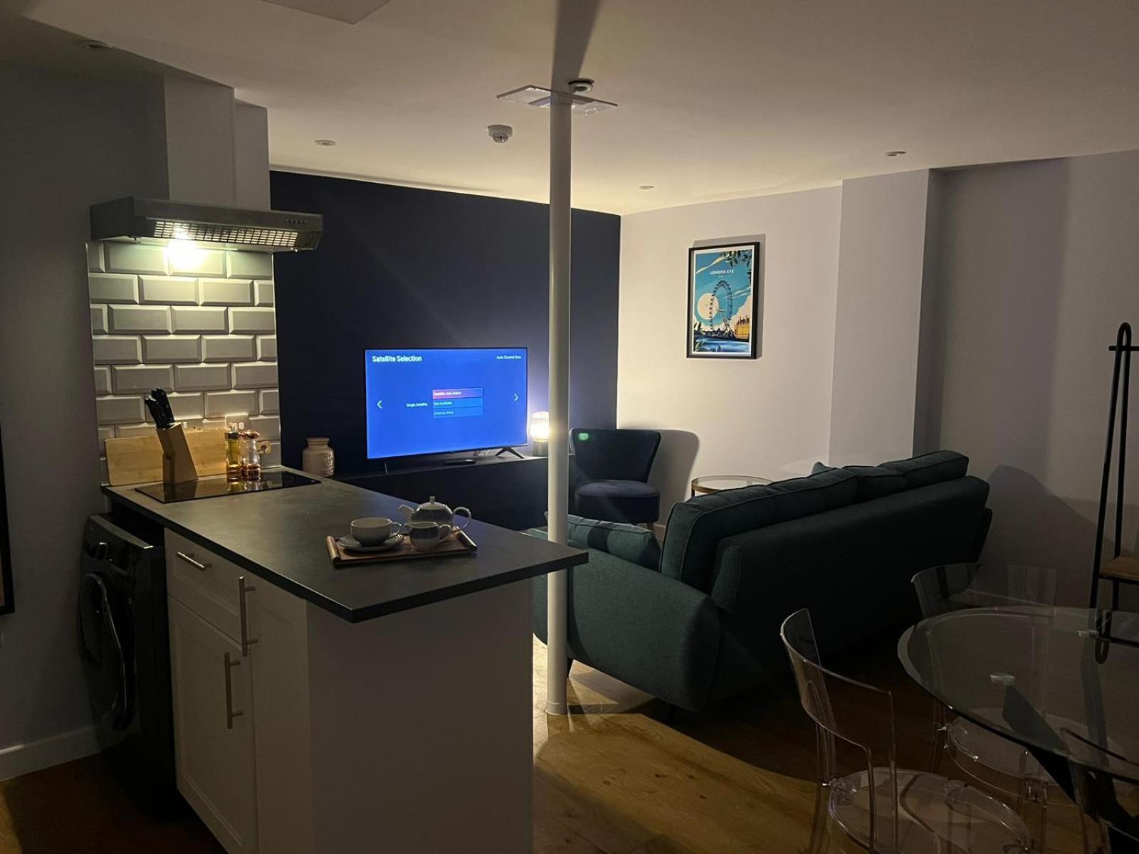 Leicester Square 1St Floor Studios Лондон Екстериор снимка